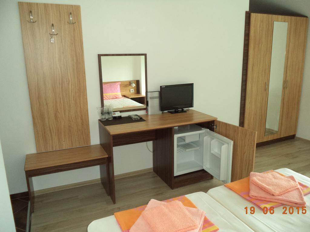 Sveti Georgi Guest House Sozopol Quarto foto
